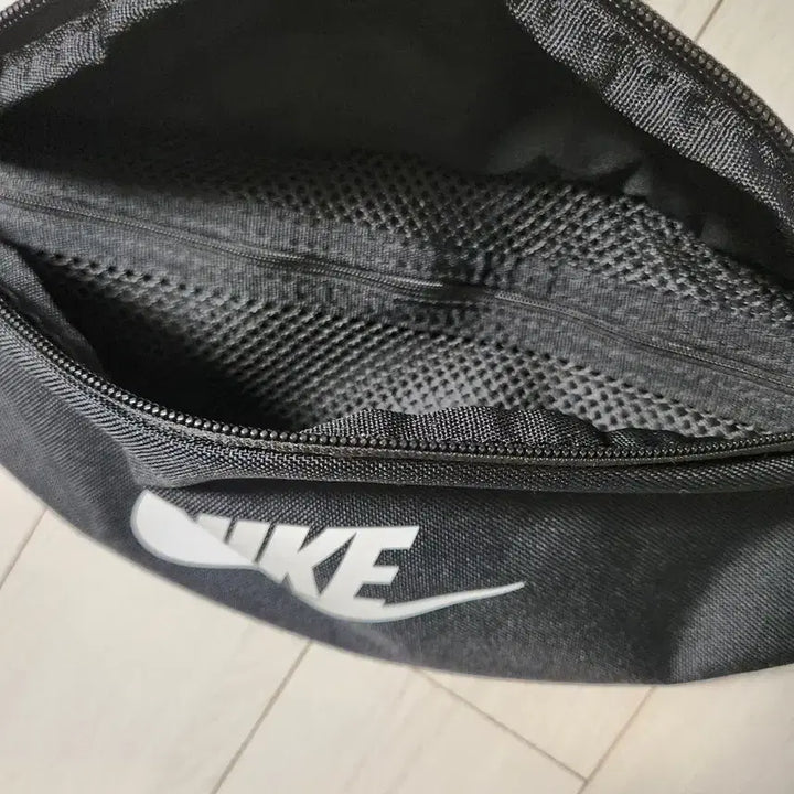 [BUNJANG] Nike Heritage Waist Pack Crossbody Bag / 새상품급)나이키 헤리티지 웨이스트팩 크로스백40.5cm(가로) x 1