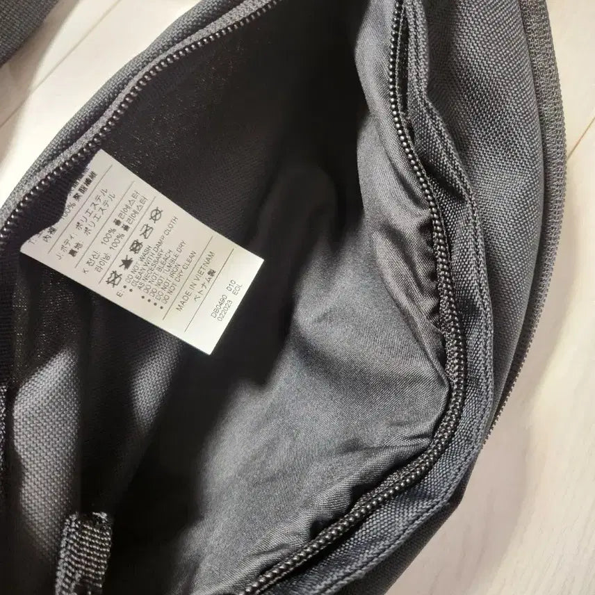 [BUNJANG] Nike Heritage Waist Pack Crossbody Bag / 새상품급)나이키 헤리티지 웨이스트팩 크로스백40.5cm(가로) x 1