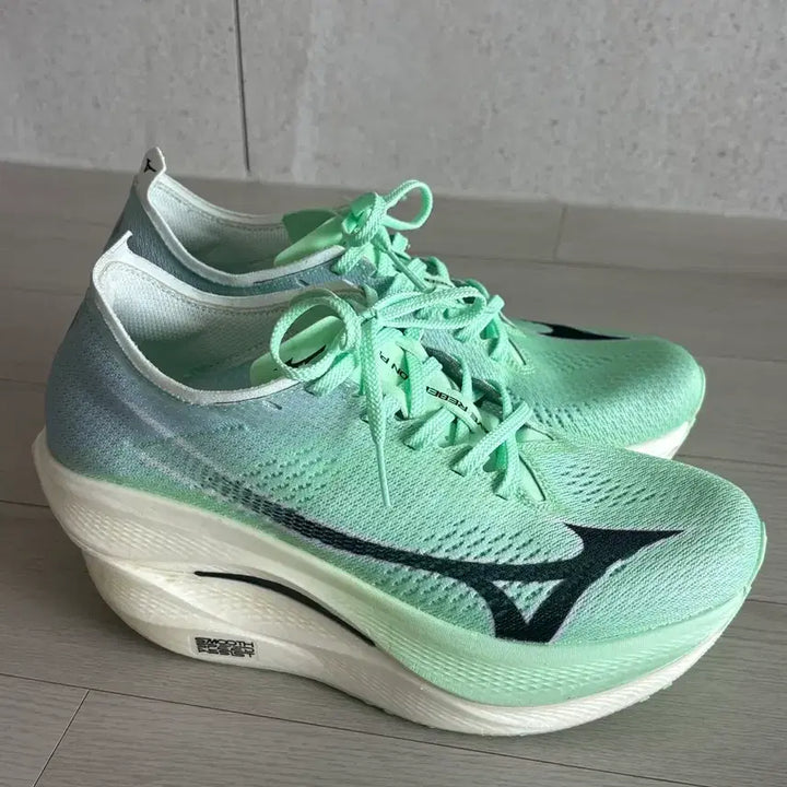[BUNJANG] Mizuno Wave Rebellion Pro 3 Mint Running Shoes / 미즈노 웨이브 리벨리온 프로3 민트 250 러닝화