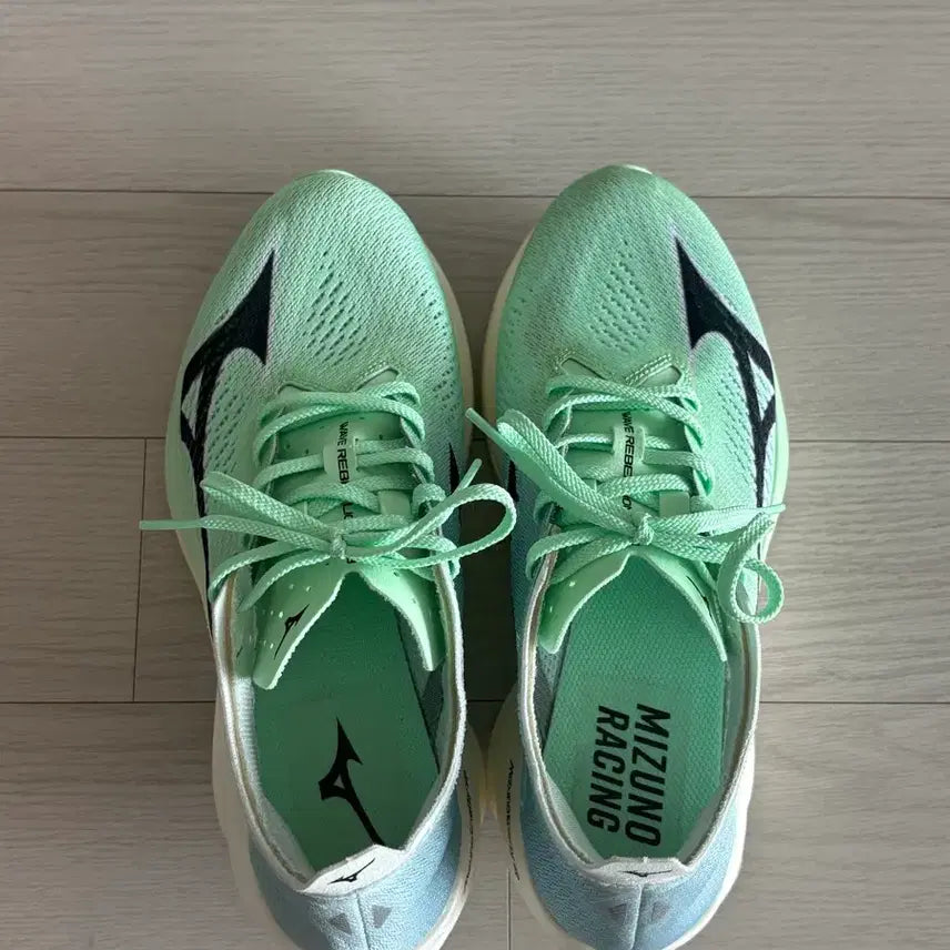 [BUNJANG] Mizuno Wave Rebellion Pro 3 Mint Running Shoes / 미즈노 웨이브 리벨리온 프로3 민트 250 러닝화