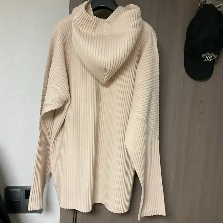 [BUNJANG] Homme Plissé Beige Hooded Zip-up / 옴므플리세 후드집업 베이지 4