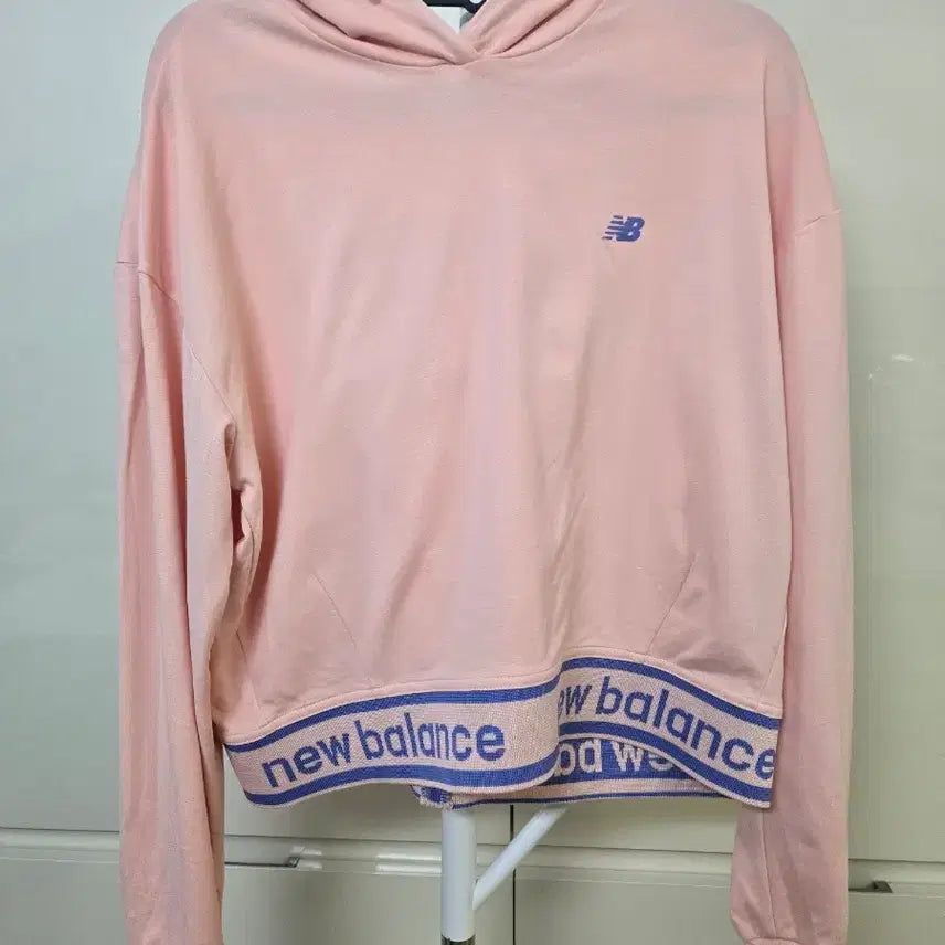 [BUNJANG] New Balance Pink Crop Hoodie / 뉴발란스 핑크 크롭 후드티