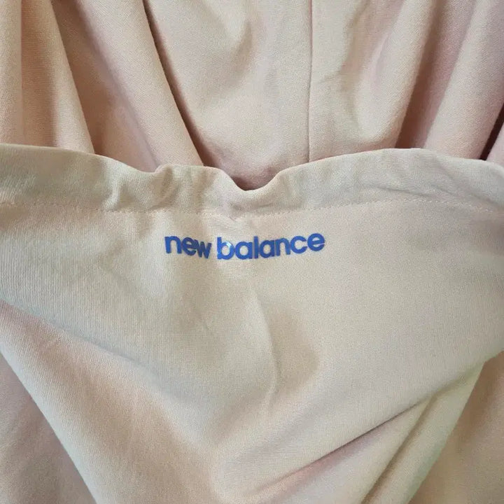 [BUNJANG] New Balance Pink Crop Hoodie / 뉴발란스 핑크 크롭 후드티