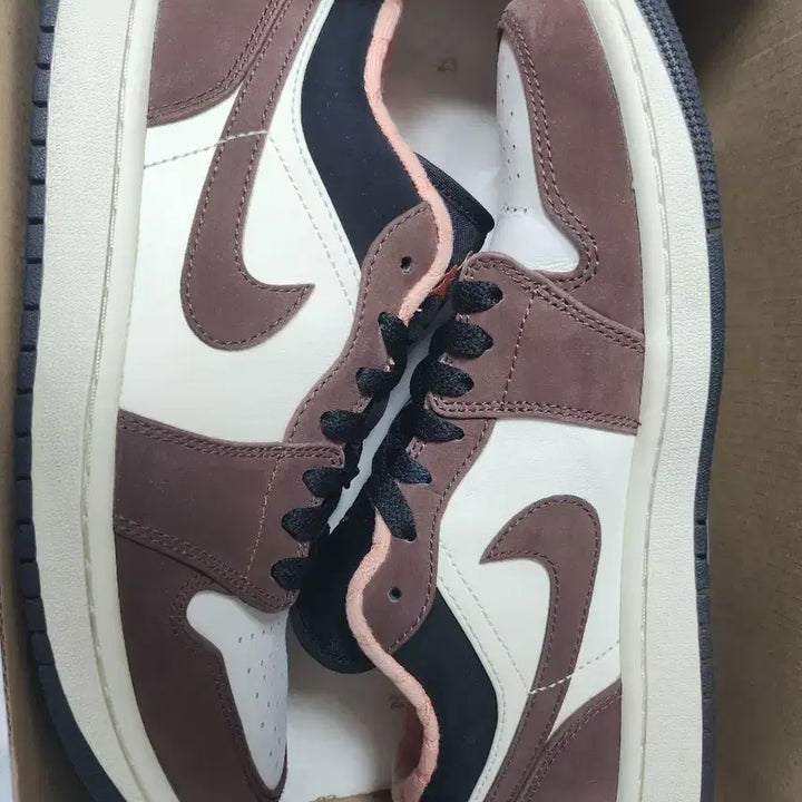[BUNJANG] Nike Air Jordan 1 Low SE Chocolate Bliss Sneakers / 나이키 조던 1 로우 SE 초콜릿 블리스