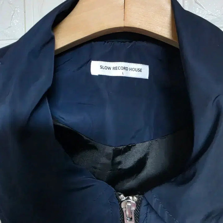 [BUNJANG] Slow Record House Piping Line Windbreaker Navy / 슬로우 레코드 하우스 파이핑 라인 윈드 브레이커_네이비(애장품)