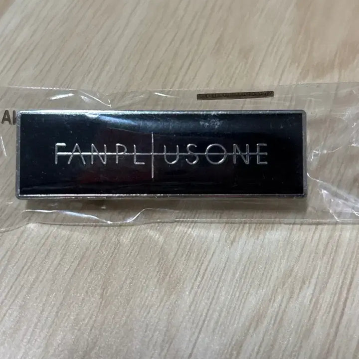 [BUNJANG] G-Dragon Fanplusone Badge / 지드래곤 팸키트 배지 Fanplusone