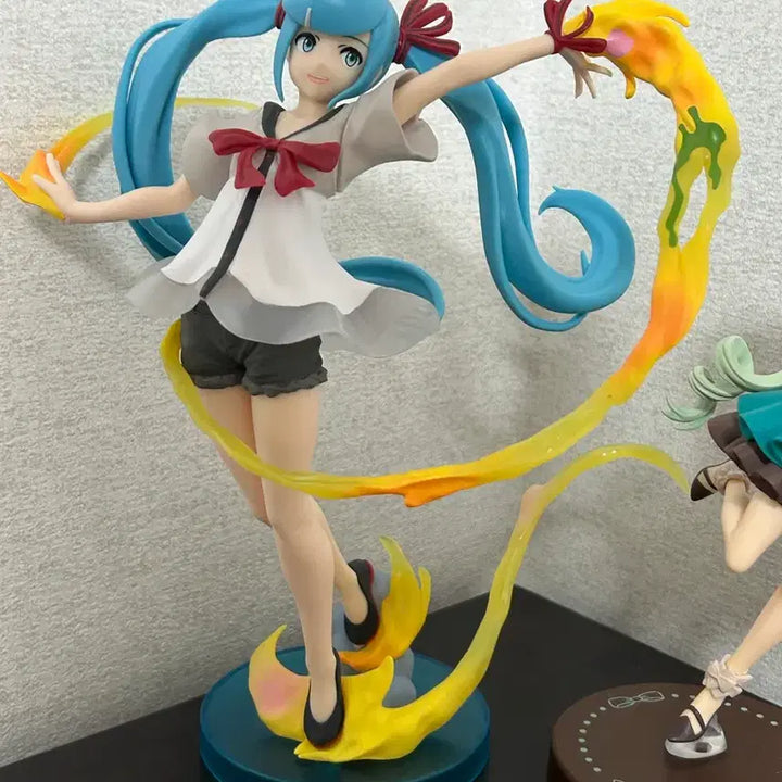 [BUNJANG] Hatsune Miku Genuine Figure / 하츠네 미쿠 정품 피규어 판매 (원가 6.1)