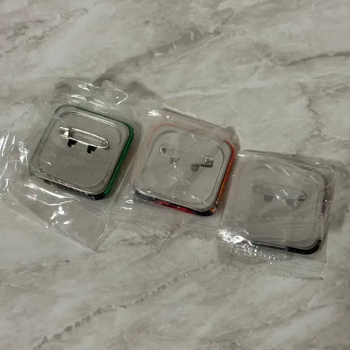 [BUNJANG] Jujutsu Kaisen Badge Set (Sealed) / 주술회전 뱃지 (미개봉)
