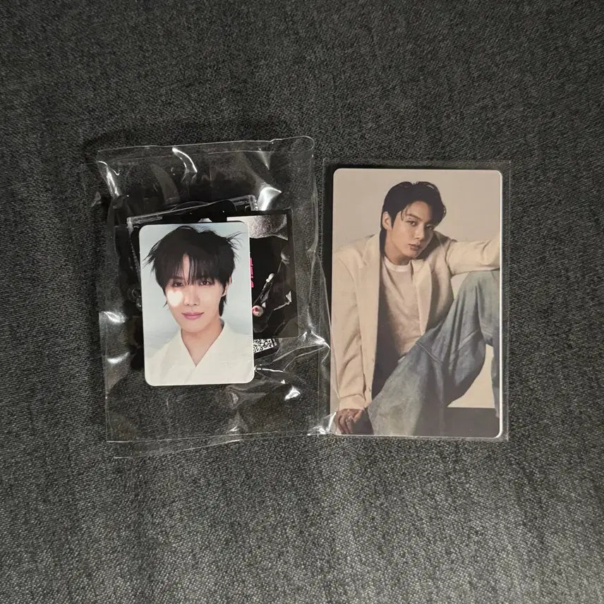 [BUNJANG] BTS J-Hope and Jungkook Capsule Album Sealed / 방탄 bts 캡슐 앨범 제이홉 정국 미개봉