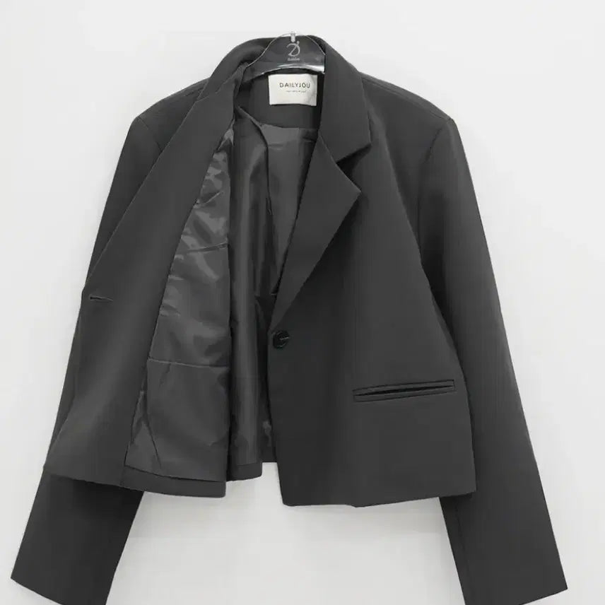 [BUNJANG] Daily Jue Semi Crop Jacket Charcoal / 데일리쥬 세미크롭자켓 차콜