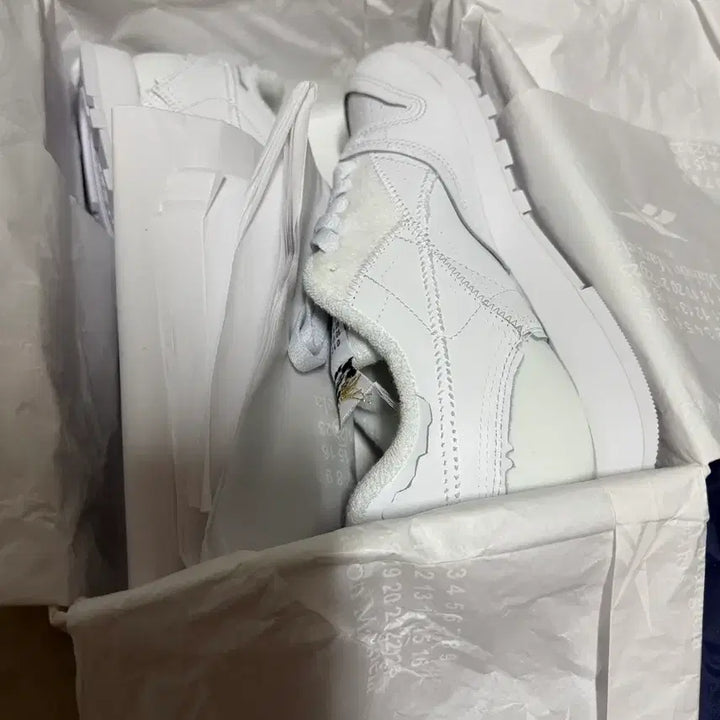 [BUNJANG] Maison Margiela x Reebok Memory Of White Sneakers / 메종 마르지엘라 x 리복 메모리 오브 화이트 팝니다