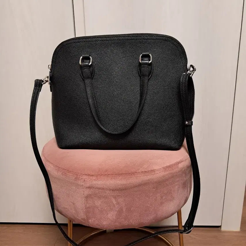 [SOLD OUT] 엘레강스 블랙 가죽 토드백