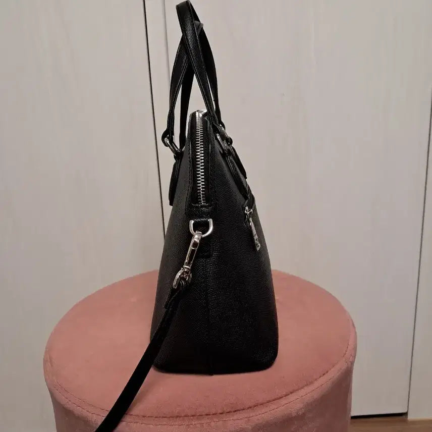 [SOLD OUT] 엘레강스 블랙 가죽 토드백