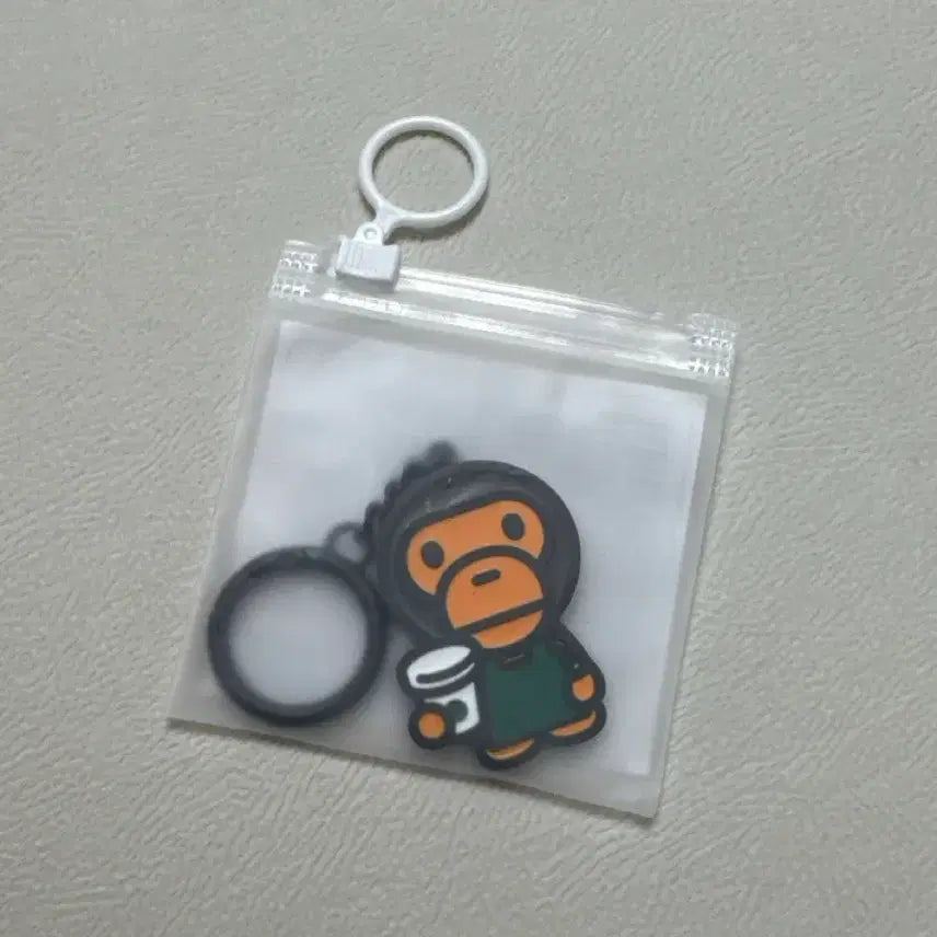 [SOLD OUT] 베이프 스타벅스 베이비마일로 키링