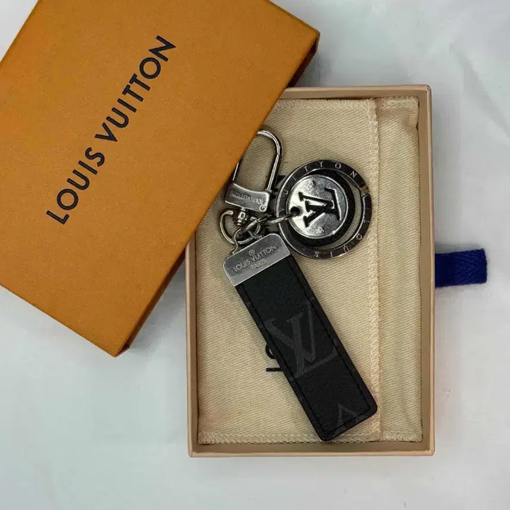 [BUNJANG] Louis Vuitton Neo LV Key Ring / 루이비통 네오 LV 키링