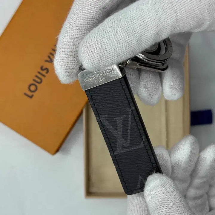 [BUNJANG] Louis Vuitton Neo LV Key Ring / 루이비통 네오 LV 키링