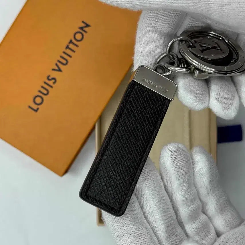 [BUNJANG] Louis Vuitton Neo LV Key Ring / 루이비통 네오 LV 키링