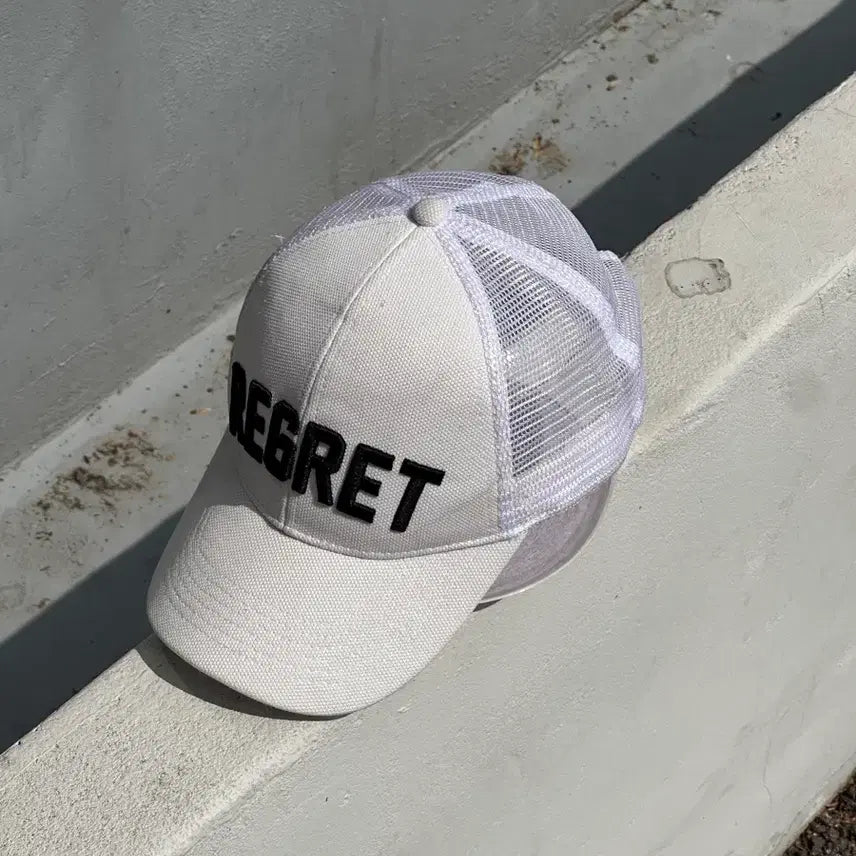 [BUNJANG] ASOS REGRET Vintage Mesh Trucker Ball Cap / [F] ASOS 화이트 REGRET 빈티지 메쉬 트러커 볼캡 모자