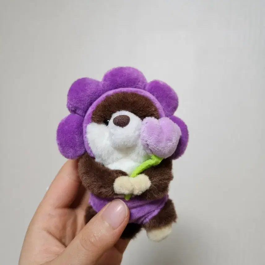 [BUNJANG] Flower Rakkosan Otter Plush Keychain / 꽃 랏코상 수달인형 키링