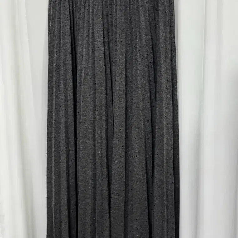 [BUNJANG] Charcoal Dot Pleated Long Skirt / [새상품] 차콜 도트반짝이 플리츠 롱스커트