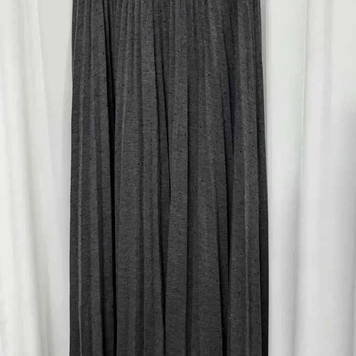 [BUNJANG] Charcoal Dot Pleated Long Skirt / [새상품] 차콜 도트반짝이 플리츠 롱스커트