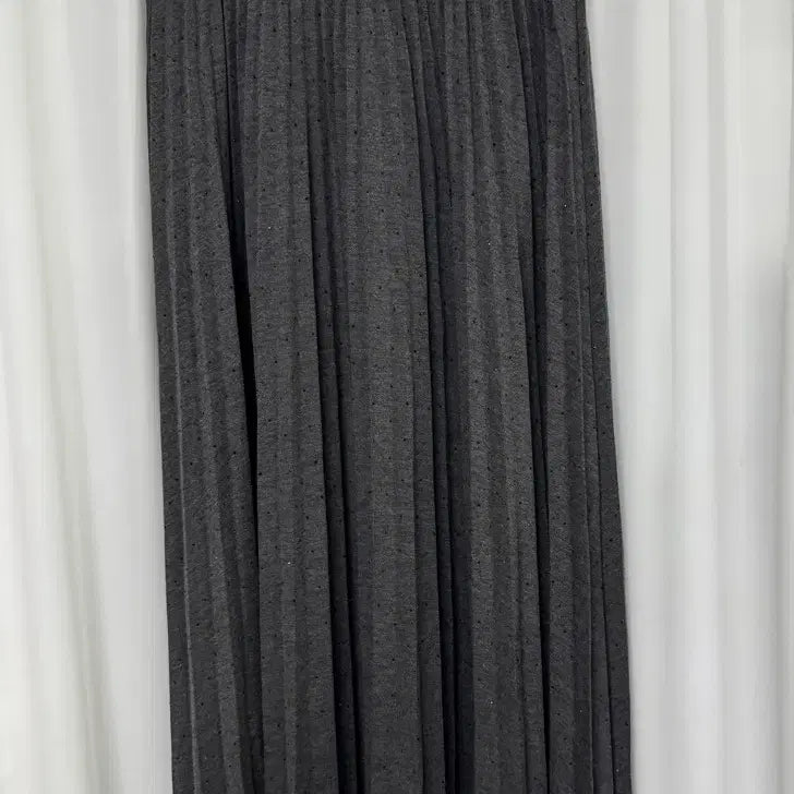 [BUNJANG] Charcoal Dot Pleated Long Skirt / [새상품] 차콜 도트반짝이 플리츠 롱스커트