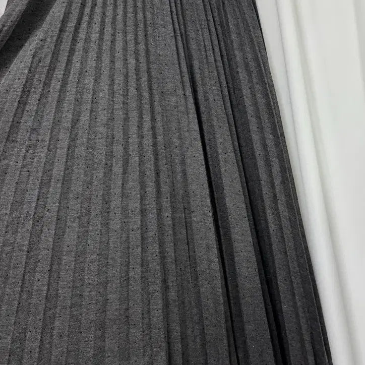 [BUNJANG] Charcoal Dot Pleated Long Skirt / [새상품] 차콜 도트반짝이 플리츠 롱스커트