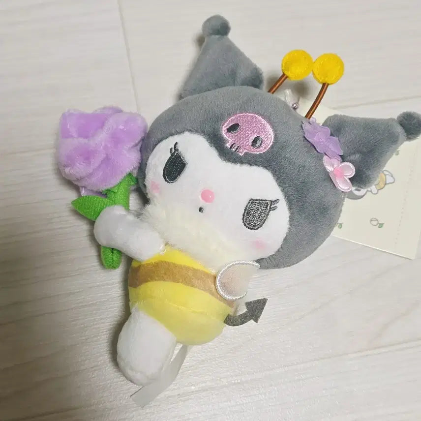 [BUNJANG] Sanrio Kuromi Honeybee Flower Mascot Keychain / (당일발송) 산리오 꿀벌 꽃사랑 쿠로미 마스코트