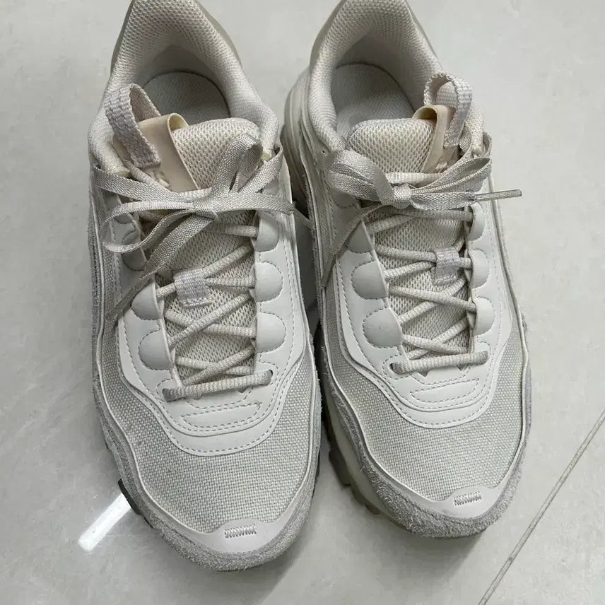 [BUNJANG] Nike Air Max Sneakers / 나이키