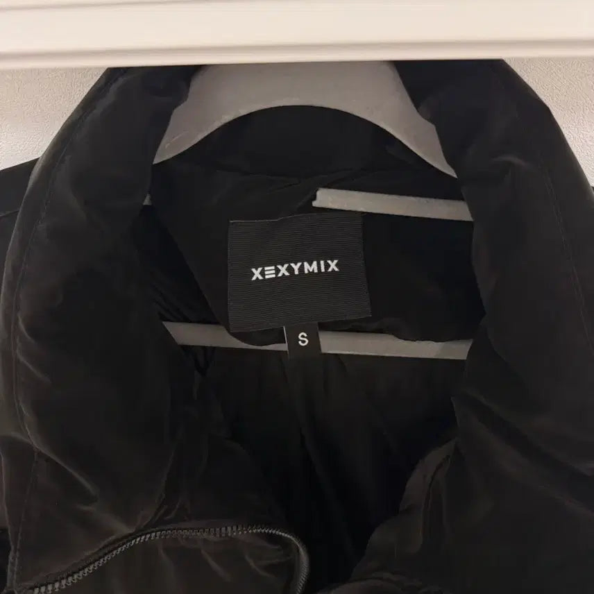 [BUNJANG] Xexymix Black Short Padded Jacket S Size / 젝시믹스 블랙 숏패딩 S