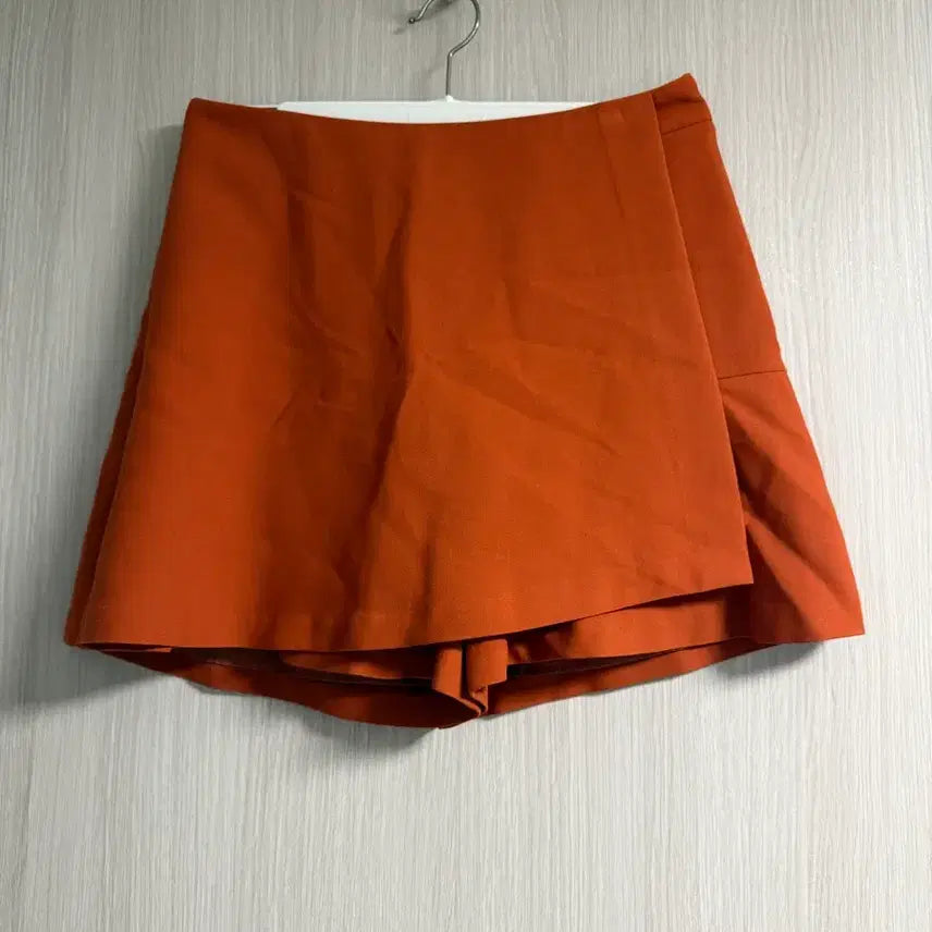[BUNJANG] Clavis Skirt Pants 73 New / 클라비스 치마바지 73 새상품