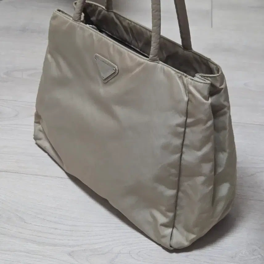 [BUNJANG] Prada Nylon Tote Bag Beige / 프라다 나일론 토트백 베이지