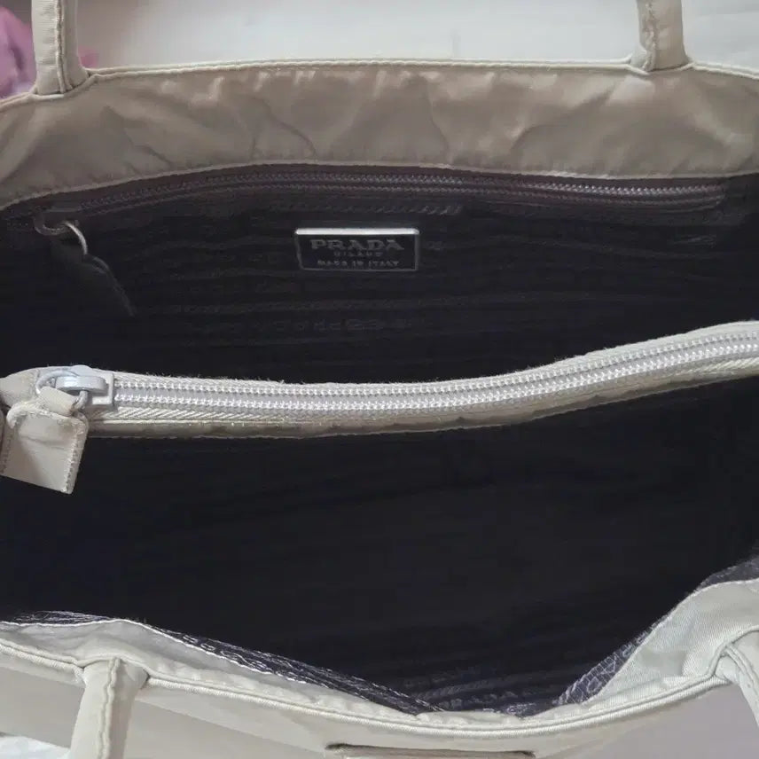[BUNJANG] Prada Nylon Tote Bag Beige / 프라다 나일론 토트백 베이지