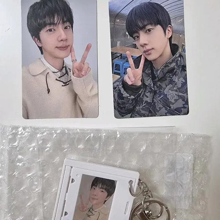 [BUNJANG] BTS Jin Weverse Special Photocard and Keyring Bundle Set / 방탄 아리랑앨범 위버스특전 포카 키링 석진