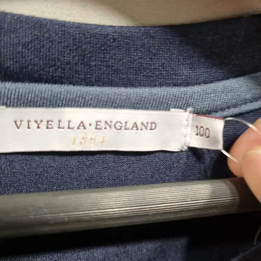 [BUNJANG] Zepella England Navy Pocket Long Sleeve T-shirt / 지펠라 잉글랜드 네이비 포켓 긴팔 티셔츠 100