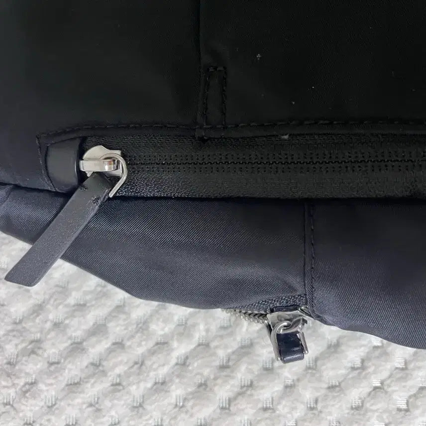 [BUNJANG] Tumi Voyageur Selma Compact Backpack Black / (정품/보증서포함) 투미 보야져 셀마 콤팩트 백팩 블랙