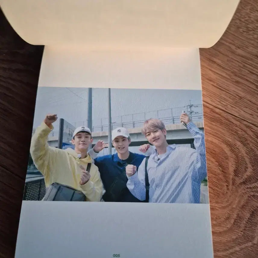 [BUNJANG] EXO CBX Life Essay Photobook / 엑소 첸백시 포토북 라이프 에세이