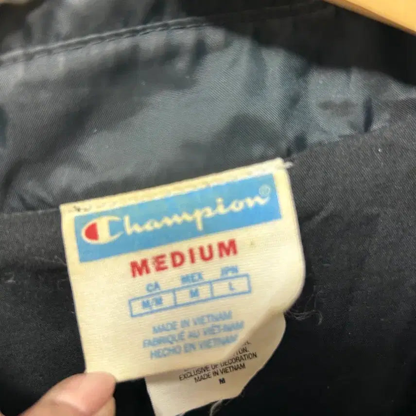 [BUNJANG] Champion Black Coach Jacket L / 챔피온 블랙 코치 자켓 L