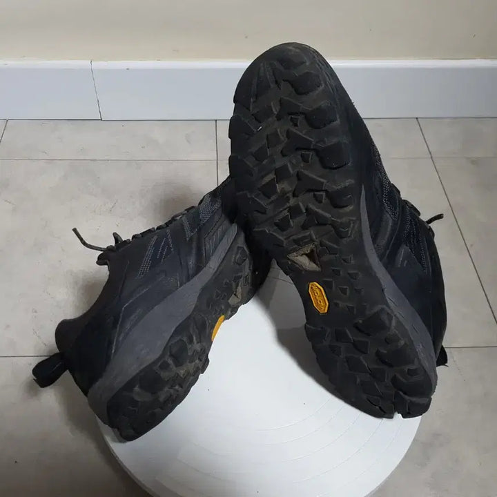 [BUNJANG] Mammut Ducan Low GTX Men's Trekking Shoes / 마무트 듀칸 로우 GTX 트레킹화 280mm