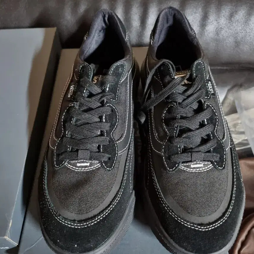 [BUNJANG] Vans UltraRange 2.0 MTE Triple Black Sneakers / 반스 MTE 울트라레인지 2.0 트리플블랙 270 새상품