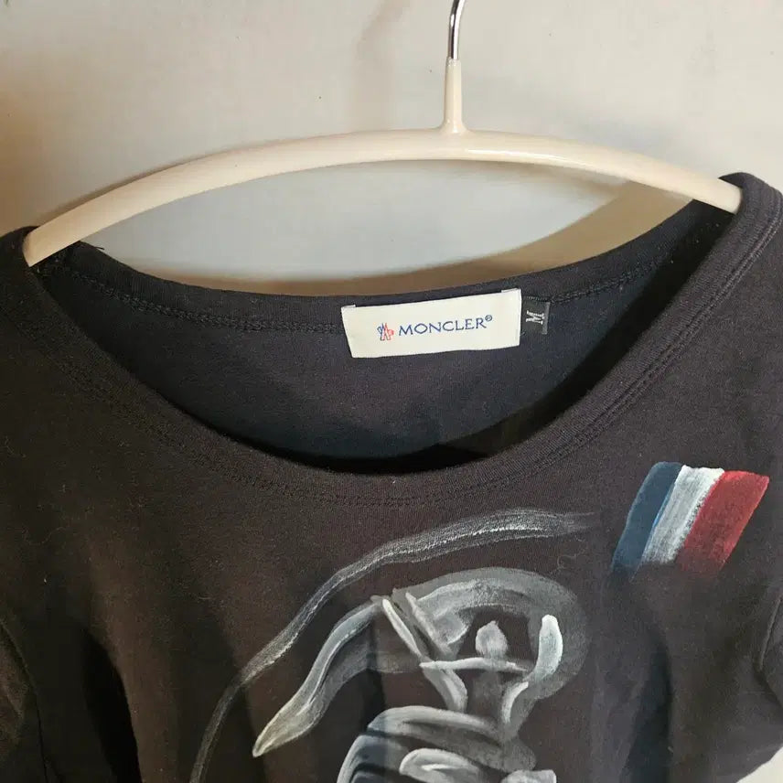 [BUNJANG] Moncler Black Printed Short Sleeve T-shirt / 몽클레어 블랙 프린팅 반팔 티셔츠  (정품)