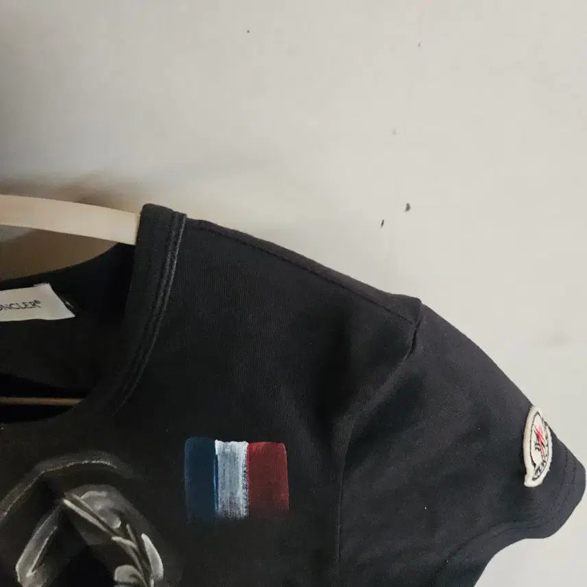 [BUNJANG] Moncler Black Printed Short Sleeve T-shirt / 몽클레어 블랙 프린팅 반팔 티셔츠  (정품)