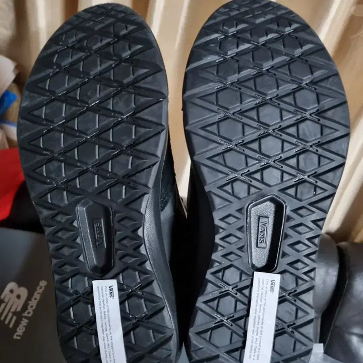[BUNJANG] Vans UltraRange 2.0 MTE Black Sneakers / 반스 MTE 울트라레인지 2.0 블랙 270 새상품