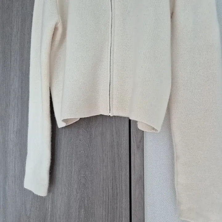 [BUNJANG] SIE Ivory Cashmere Zip-up Cardigan / 시에 SIE 아이보리 캐시미어 집업 가디건