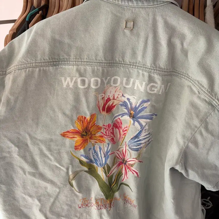 [BUNJANG] Wooyoungmi Flower Print Short Sleeve Denim Jacket / (50)우영미 플라워 반팔 데님 자켓