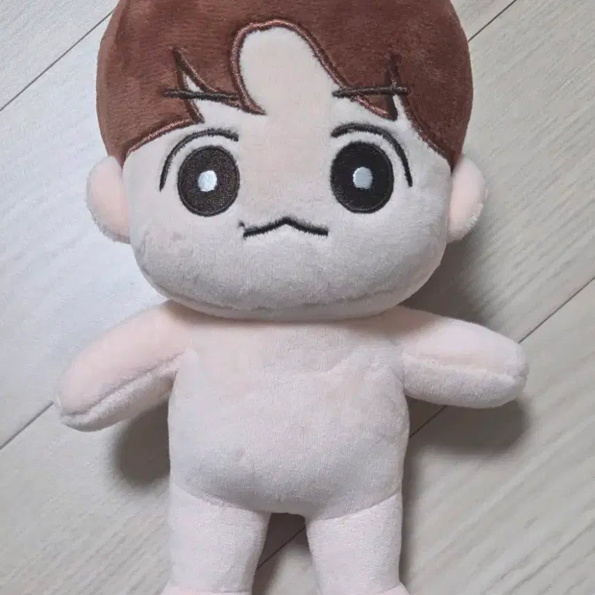 [BUNJANG] EXO Baekhyun 20cm Doll / 엑소 백현 20cm 인형