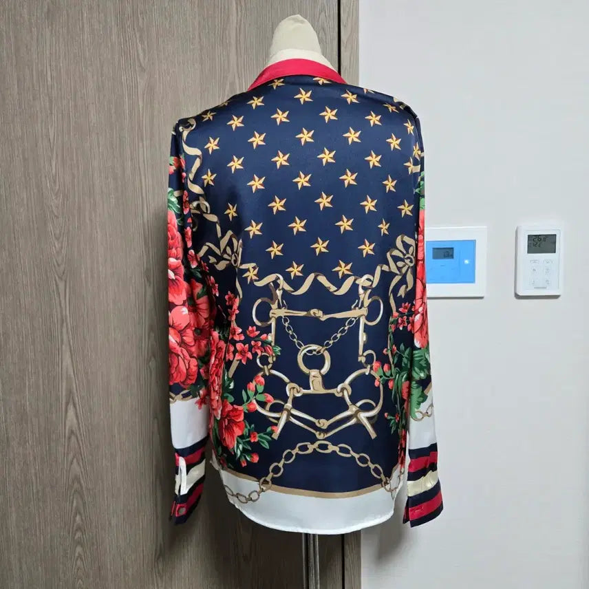 [BUNJANG] Tomato Vintage Floral Chain Pattern Blouse / 고급스런 플라워 체인 패턴 블라우스 m