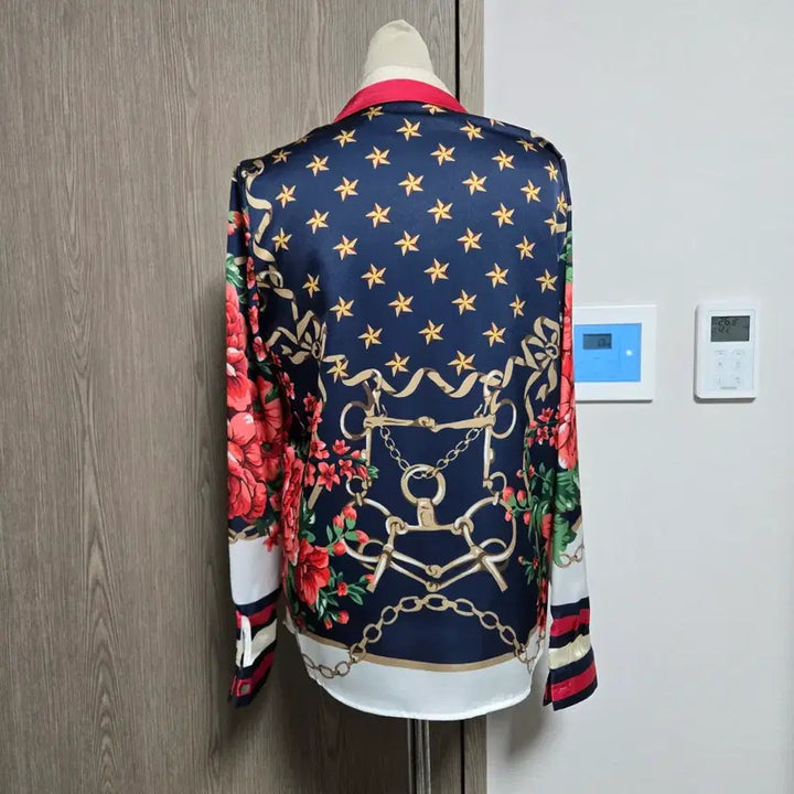 [BUNJANG] Tomato Vintage Floral Chain Pattern Blouse / 고급스런 플라워 체인 패턴 블라우스 m