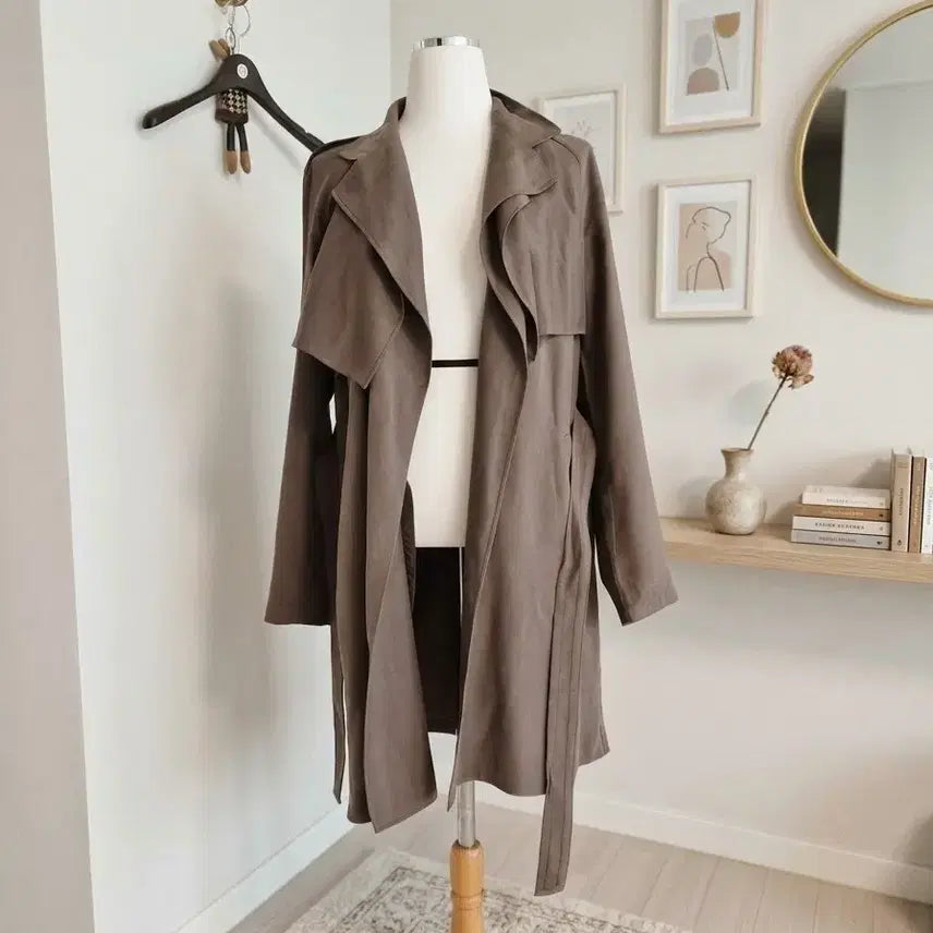 [BUNJANG] ZOOC Brown Trench Coat (Size 55) / [ZOOC] 고급스러운 톤다운 브라운 트렌치코트 (사이즈 55)