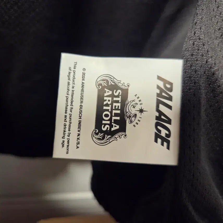 [BUNJANG] Palace Stella Artois Light Coat Jacket (Black) / 팔라스 스텔라 아르투아 라이트 코트 자켓 블랙 판매합니다.